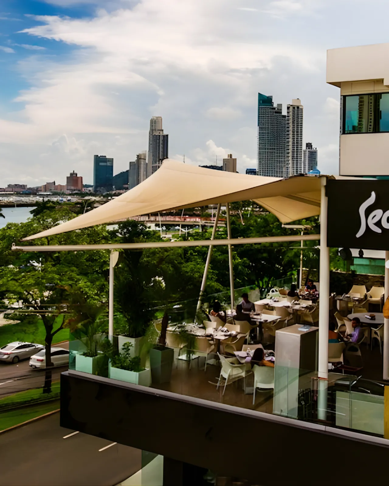 Balboa Boutiques - Local B-102/202 - Miniatura 4