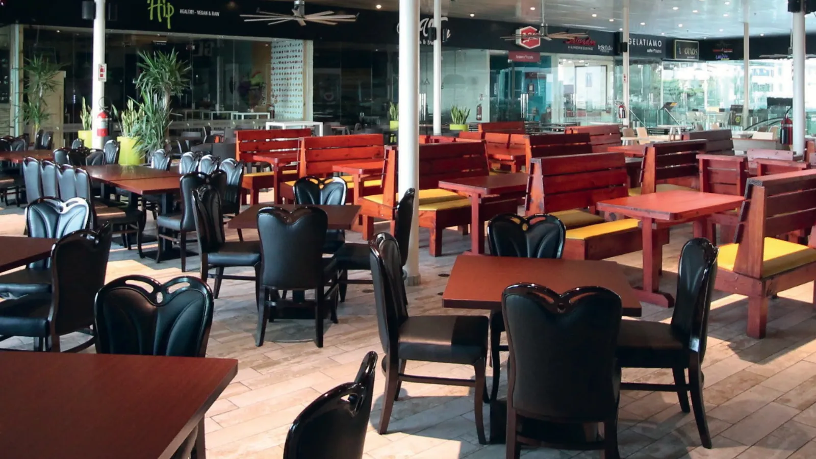 Balboa Boutiques - Local A-106 - Miniatura 6