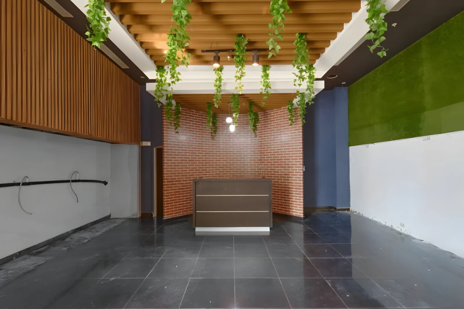 Balboa Boutiques - Local A-109 - Miniatura 6