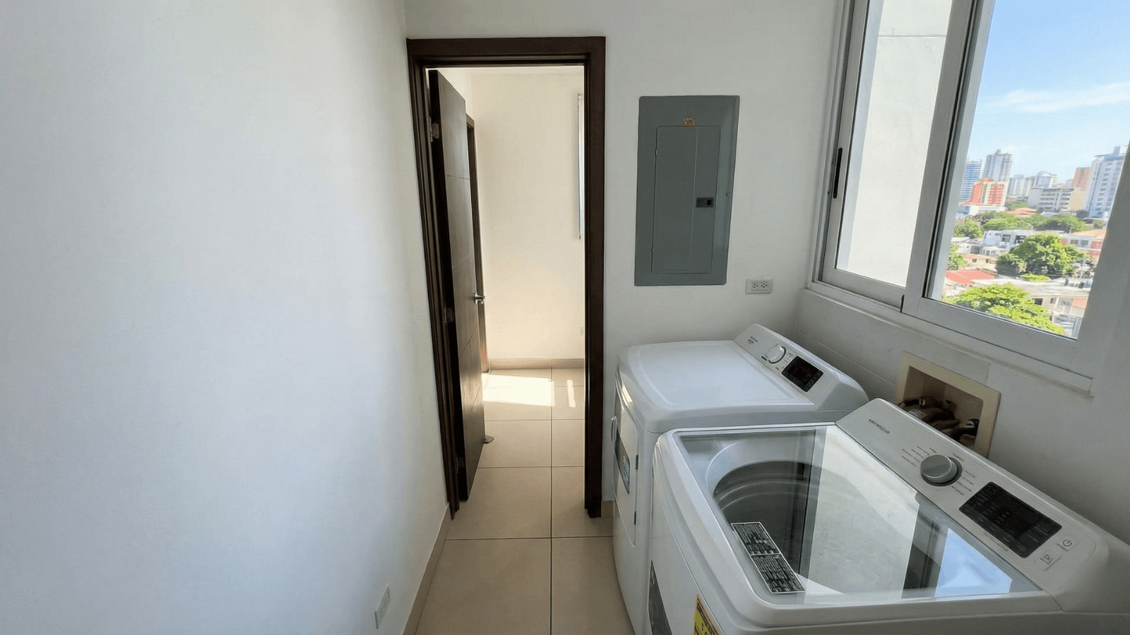 Kings Park - Torre 500, Apto 3-B - Miniatura 7