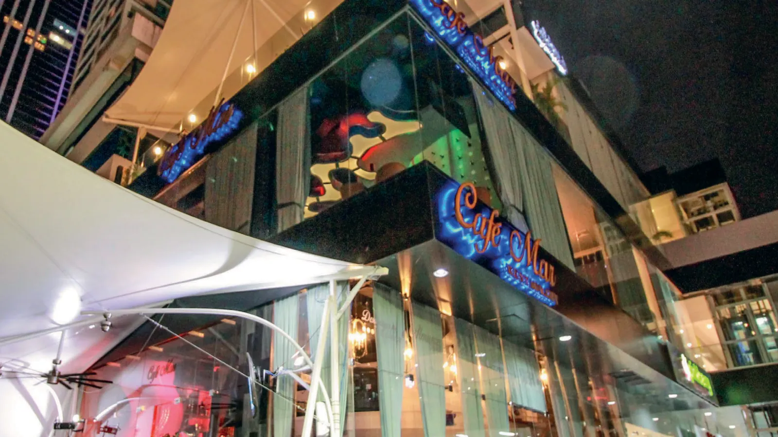 Balboa Boutiques - Local A-109