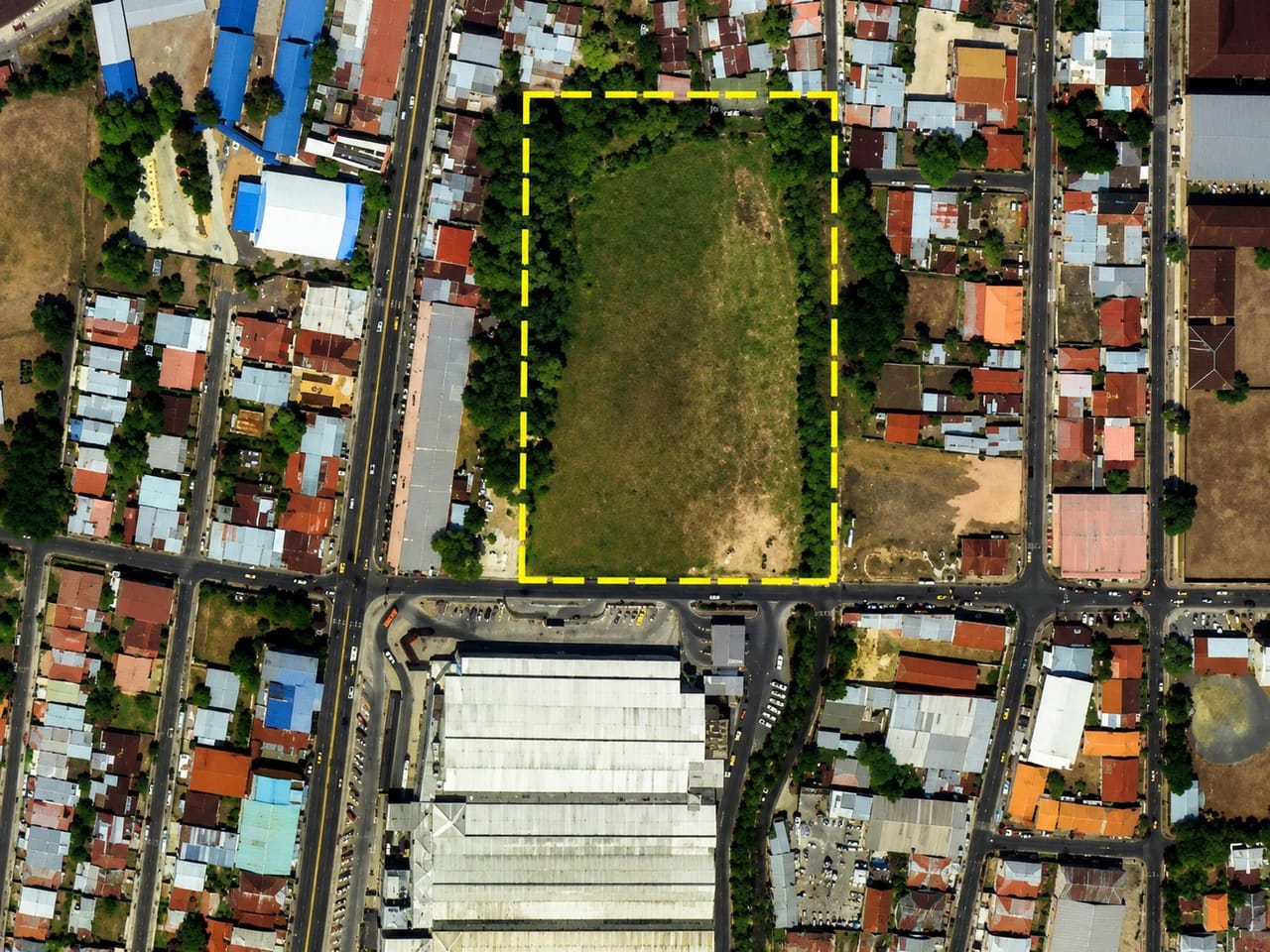 Terreno Comercial - Santiago, Veraguas (frente Terminal) - Miniatura 3