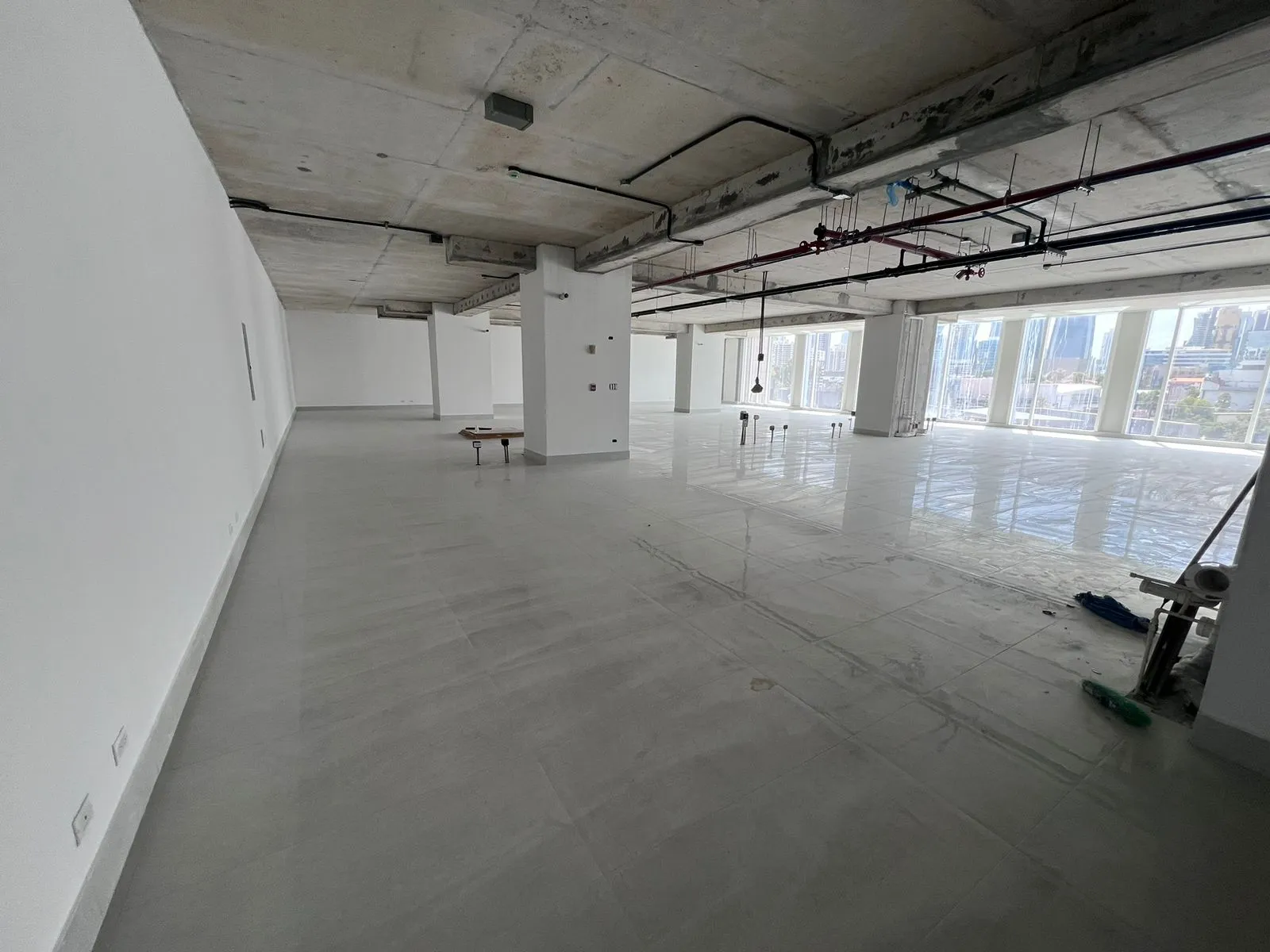 The Towers Business Plaza - Local 2A Nivel 2 en Alquiler
